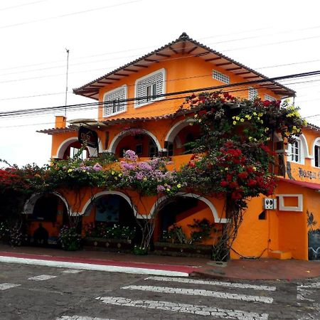 Hotel Crossman Puerto Ayora  Esterno foto
