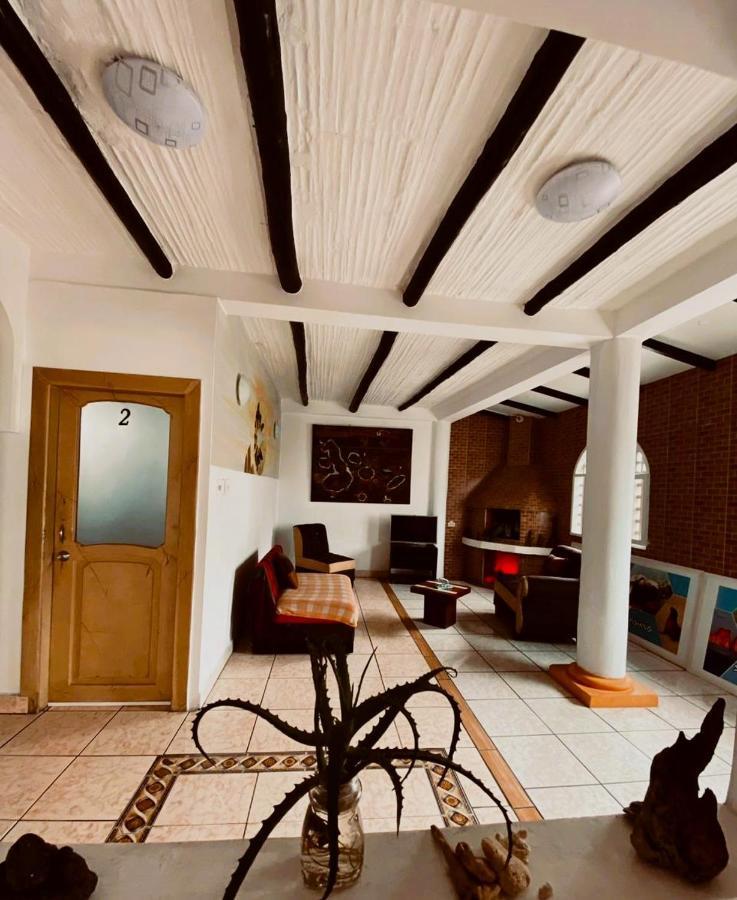 Hotel Crossman Puerto Ayora  Esterno foto